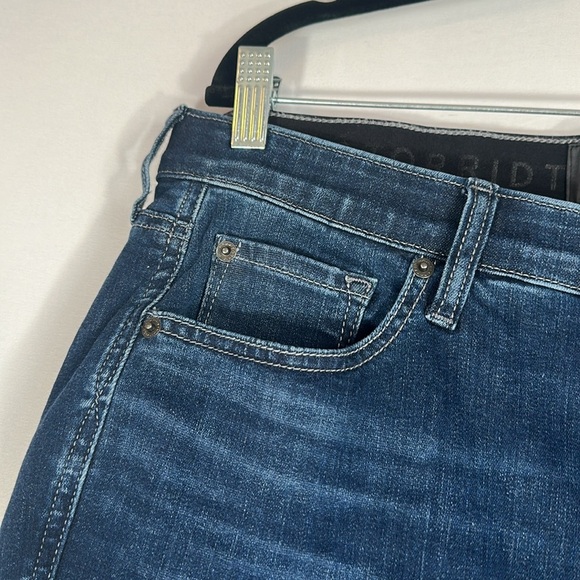 Torrid Sky High Skinny Bermuda Denim Dark Wash Shorts - Picture 2 of 11